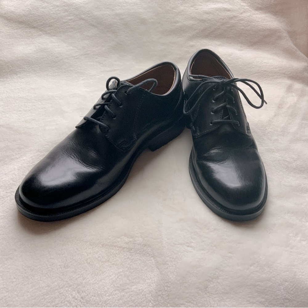 Men’s dress shoes